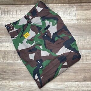 Loudmouth Golf Men Pinup Silhouette Camo Shorts Green 36 Stretch 11" Inseam